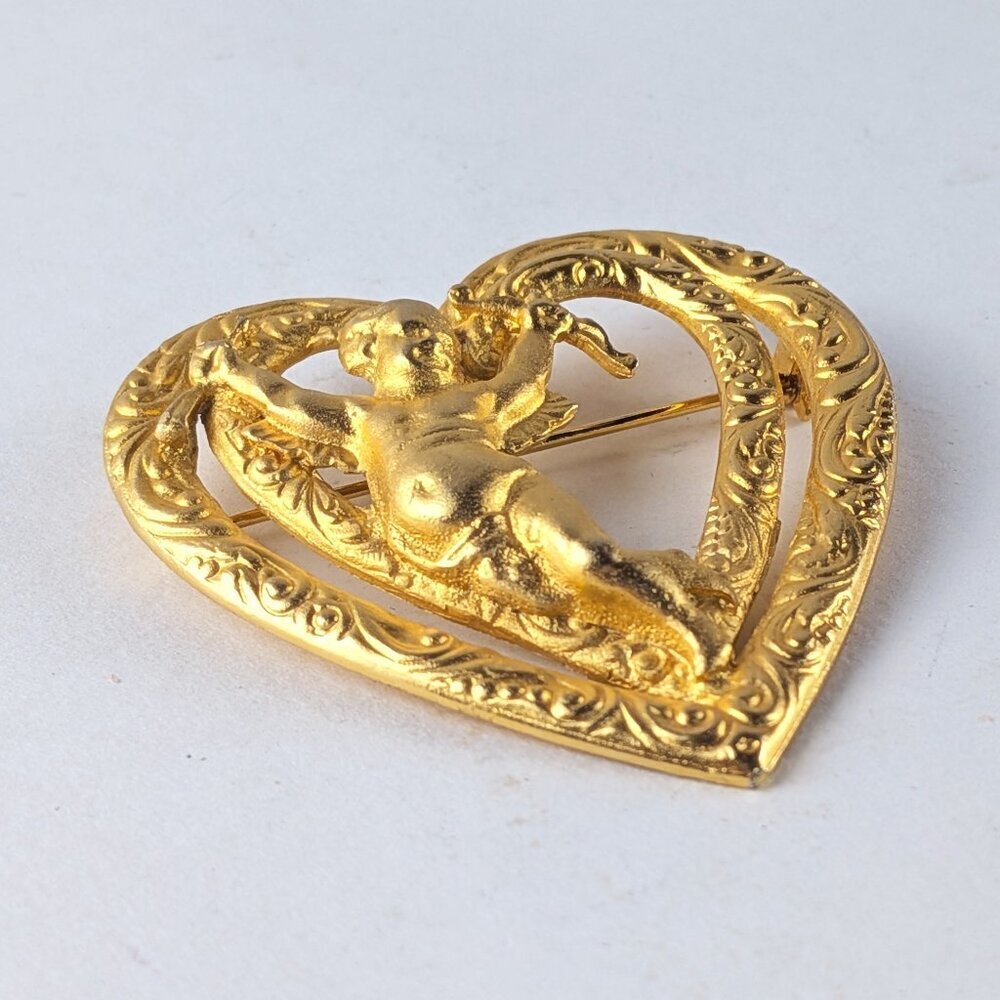 Vintage Gold-tone Cupid Heart Brooch - Picture 2 of 5